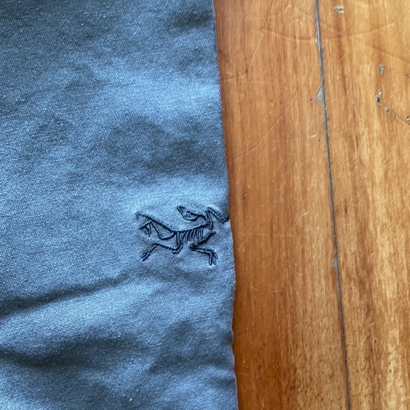 Men capri Arc’teryx pants - Picture 4 of 9